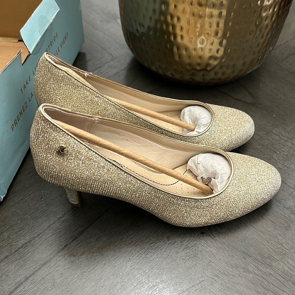 LifeStride Parigi Pump - Picture 4 of 12